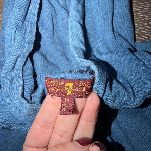 Boys 7 for all Mankind blue long sleeve hoodie pullover t-shirt size Medium - Picture 2 of 2